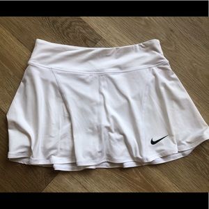 Nike Tennis/Workout Skirt/Skort EUC